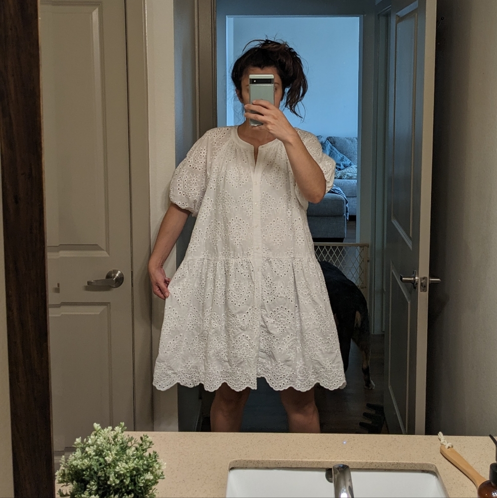 White dress sleeves short